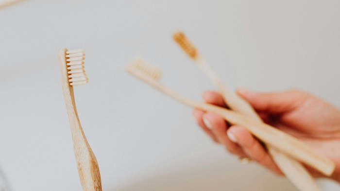 莱沃口腔‖关于洗牙的真相，越早知道越好