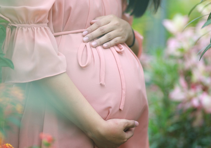 莱沃口腔‖母亲节：微笑不缺席，一起守护她们的口腔健康吧！